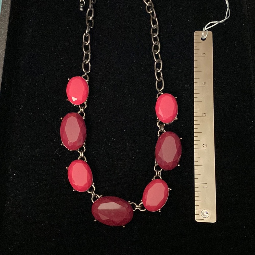 121N Premier Designs “Berrylicious” necklace